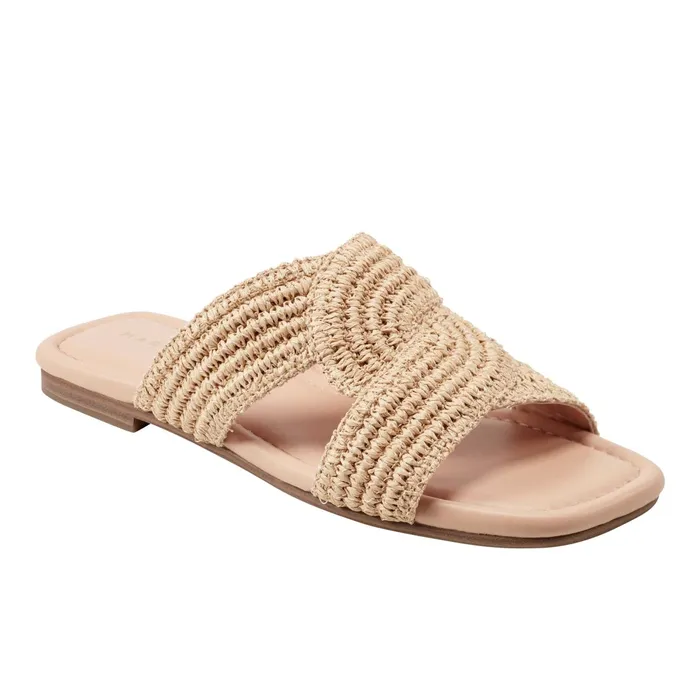 Women Navie Flat Sandal Natural Raffia Marc Fisher Sandals