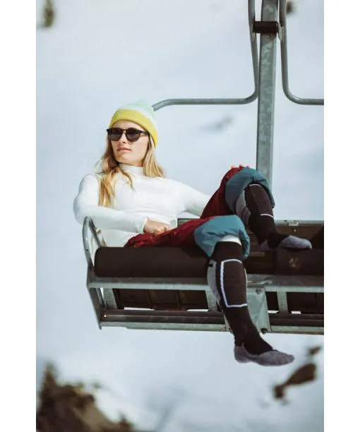 Women SK4 Advanced Women Skiing Kneehigh Socks Offwhite FALKE Ski Socks