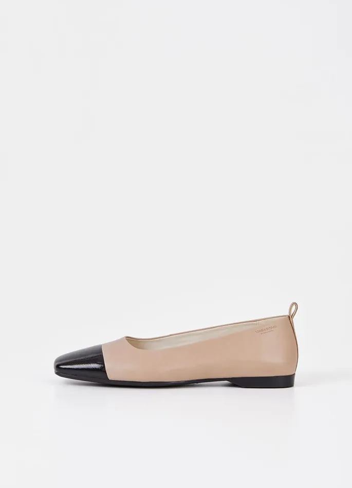 Women Vagabond Ballet Flats DELIA SHOES Light Brown Leatherpatent