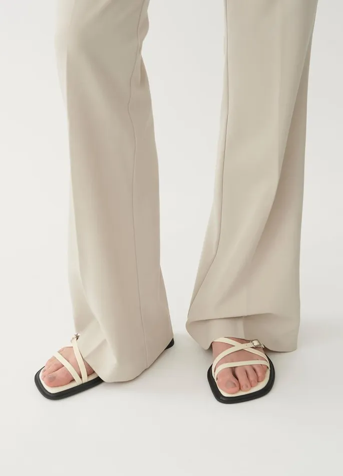 Women Vagabond Sandals IZZY SANDALS Offwhite Leather