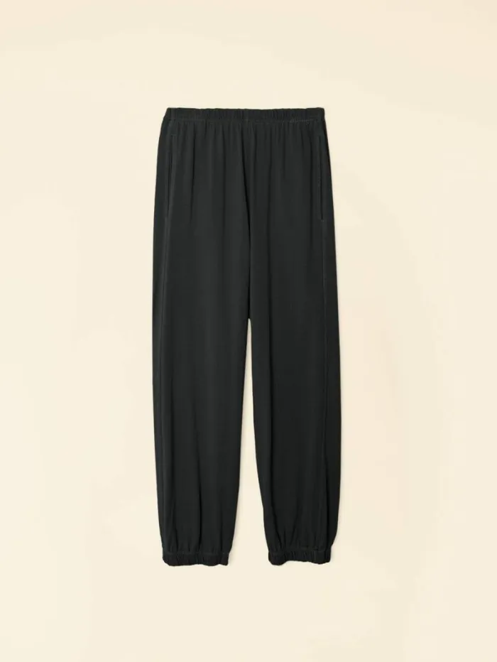 Xirena Black Crispin Pant Women Sweats and Tees