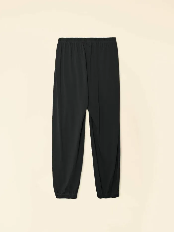 Xirena Black Crispin Pant Women Sweats and Tees